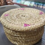 Golden grass box